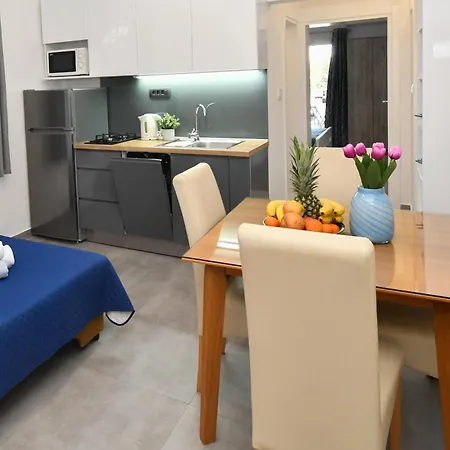 Apartment Ursula Gradac (Split-Dalmatia)